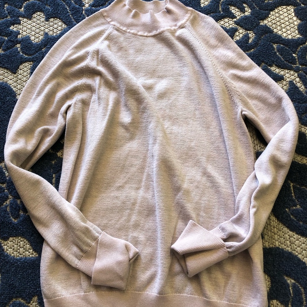 Lululemon pink sweater